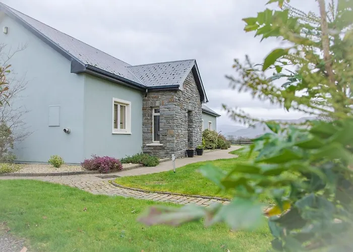 Апартаменты Alder House *